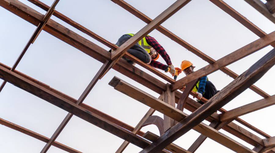 Professional residential roofers in Hampton, IA